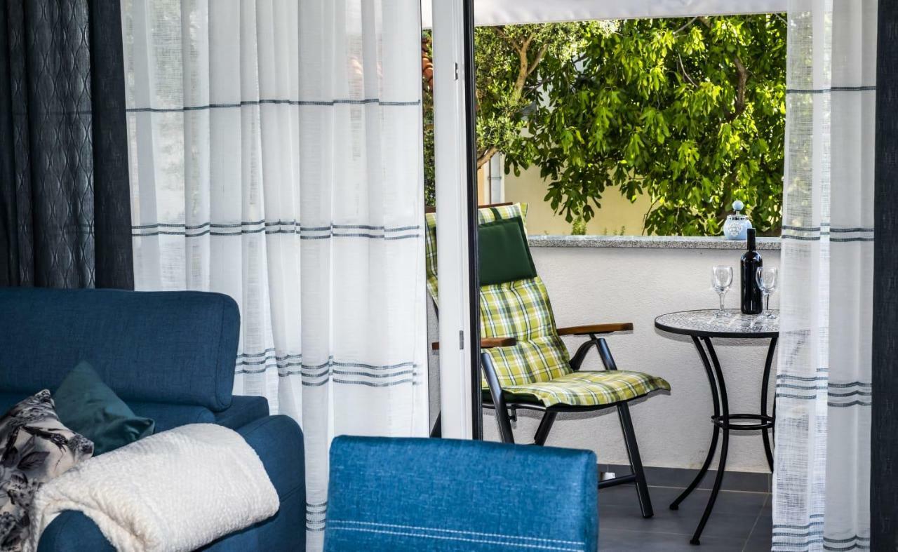 Blue Pearl Apartment Rogoznica  Eksteriør billede