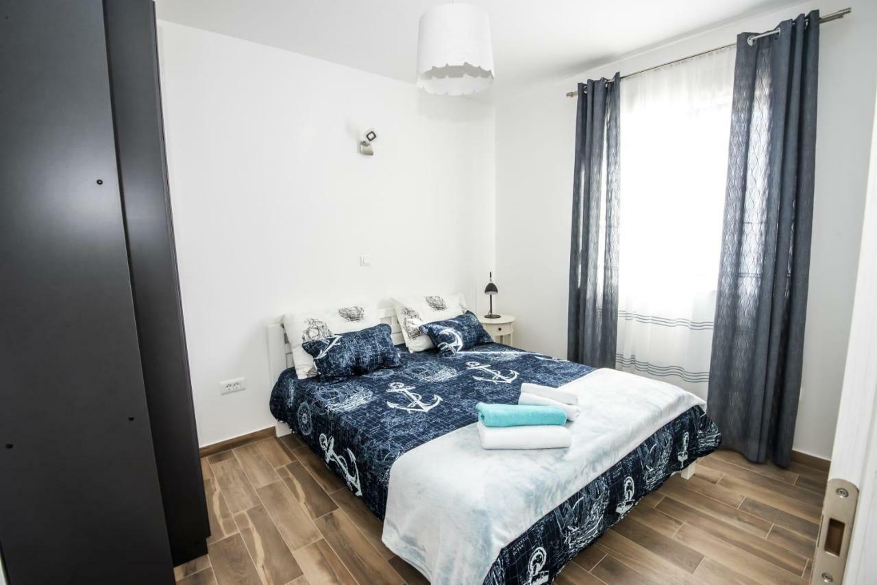 Blue Pearl Apartment Rogoznica  Eksteriør billede