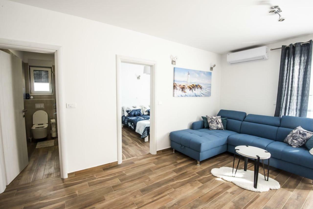 Blue Pearl Apartment Rogoznica  Eksteriør billede