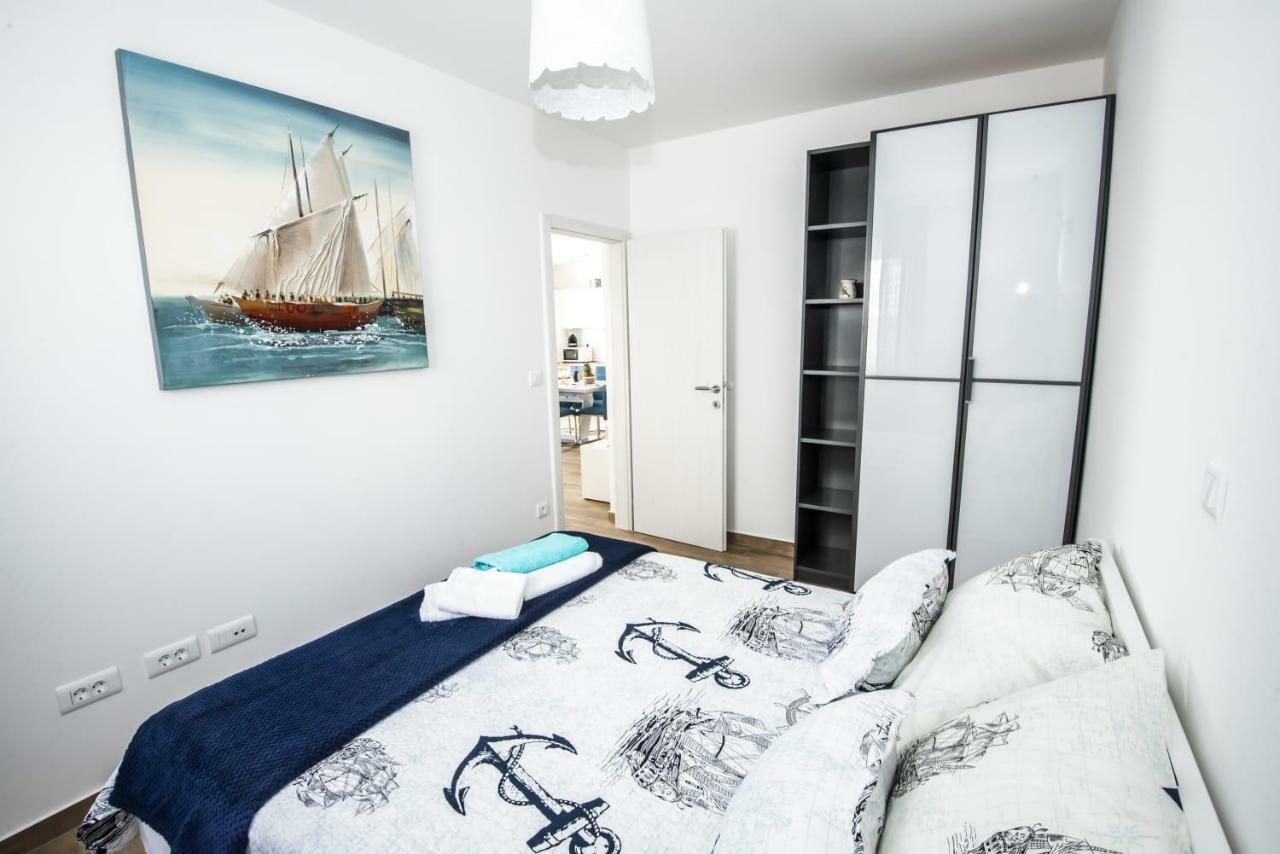 Blue Pearl Apartment Rogoznica  Eksteriør billede