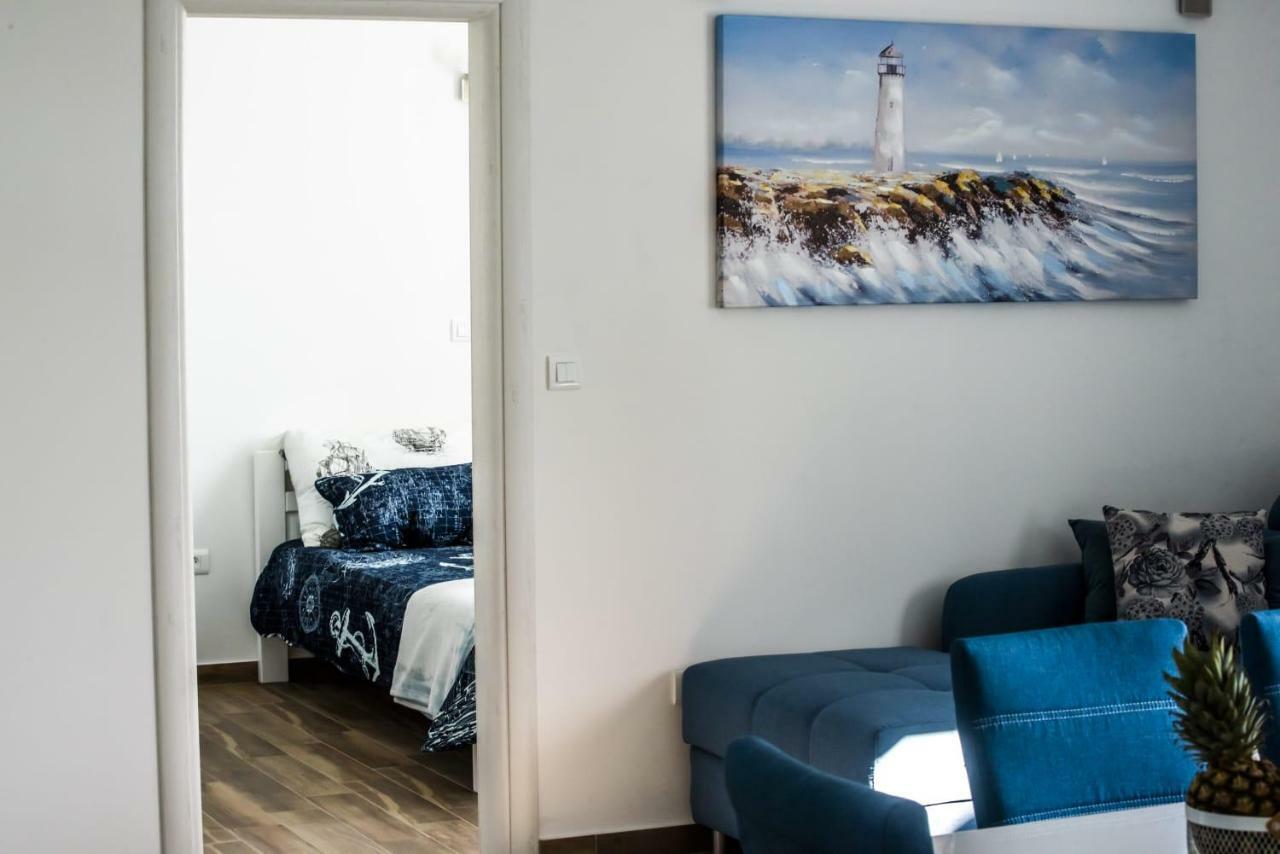 Blue Pearl Apartment Rogoznica  Eksteriør billede