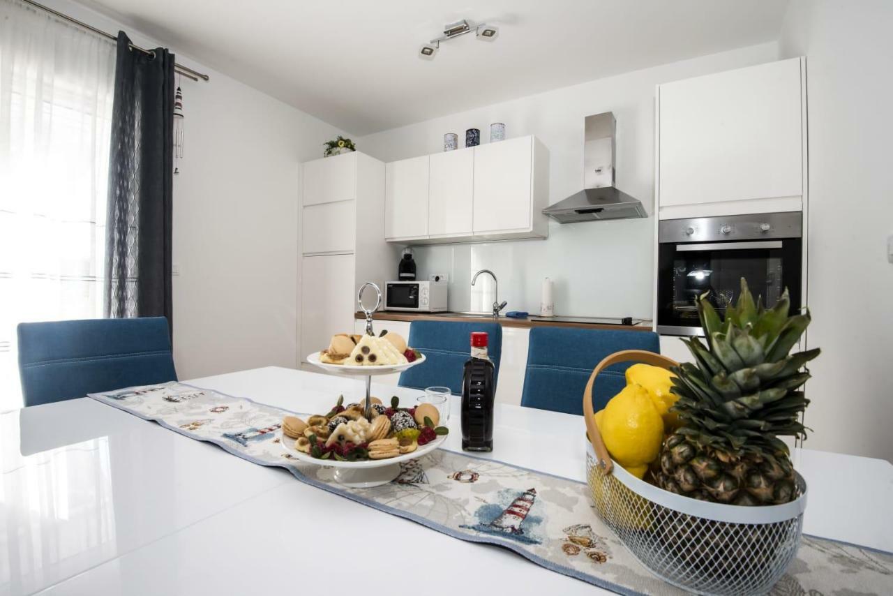 Blue Pearl Apartment Rogoznica  Eksteriør billede