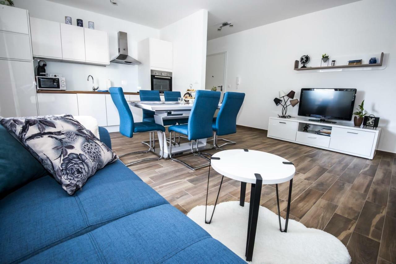 Blue Pearl Apartment Rogoznica  Eksteriør billede