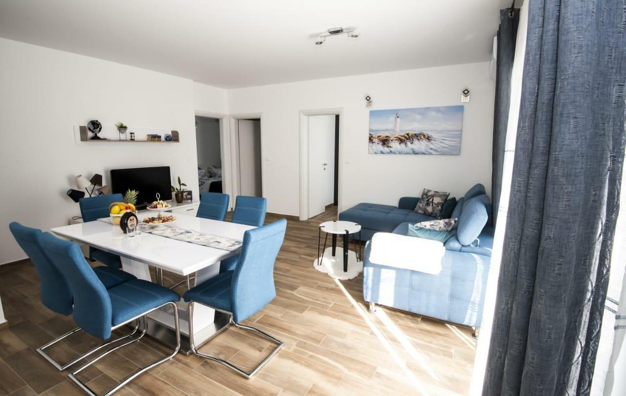 Blue Pearl Apartment Rogoznica  Eksteriør billede