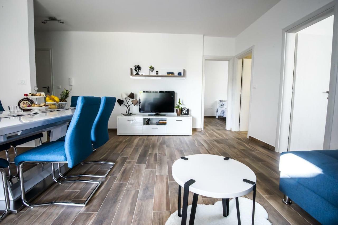 Blue Pearl Apartment Rogoznica  Eksteriør billede
